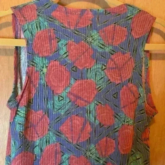 Lularoe Women’s Size  XS Sleevless Open Front Floral Print Vest - Picture 15 of 16